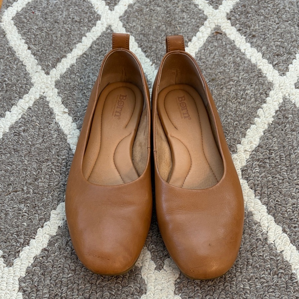 Born Women's Tan Leather Flats